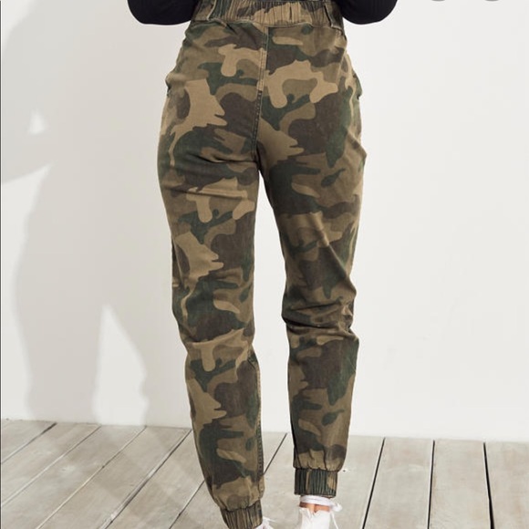 CAMO ultra high rise jogger ๐ - Picture 2 of 4